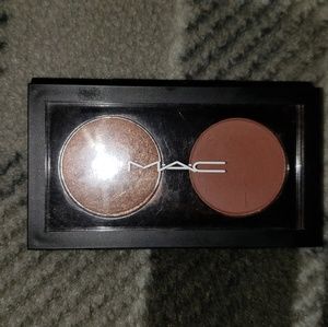 Mac eyeshadow duo